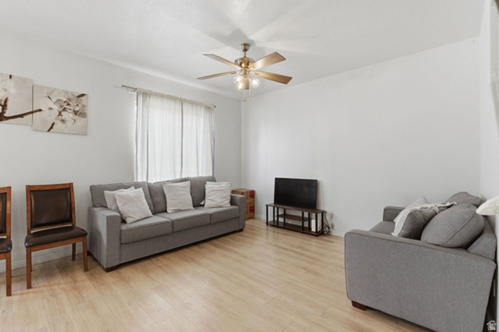 Image 11 of property listing at 1158 W 1580 N, Orem, UT 84057
