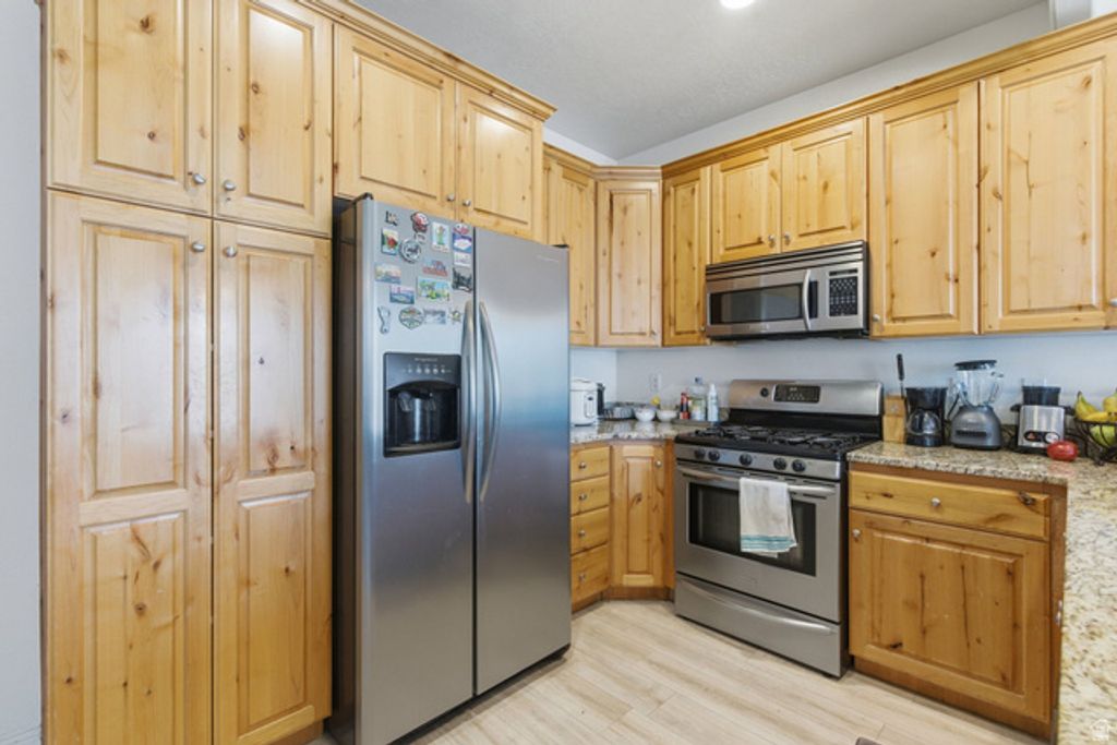 Image 3 of property listing at 1158 W 1580 N, Orem, UT 84057
