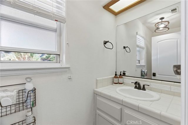 27100 Barkes, Tehachapi, CA 93561