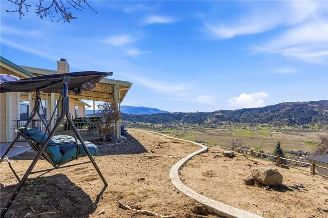27100 Barkes, Tehachapi, CA 93561