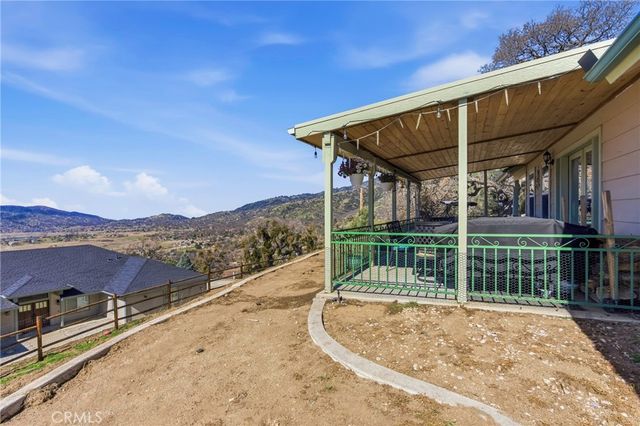 27100 Barkes, Tehachapi, CA 93561