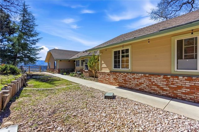 27100 Barkes, Tehachapi, CA 93561