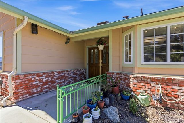 27100 Barkes, Tehachapi, CA 93561
