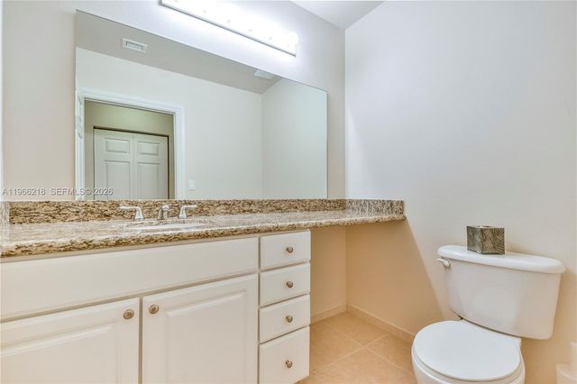 3001 NE 185th St 103, Aventura, FL 33180