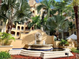 3001 NE 185th St 103, Aventura, FL 33180