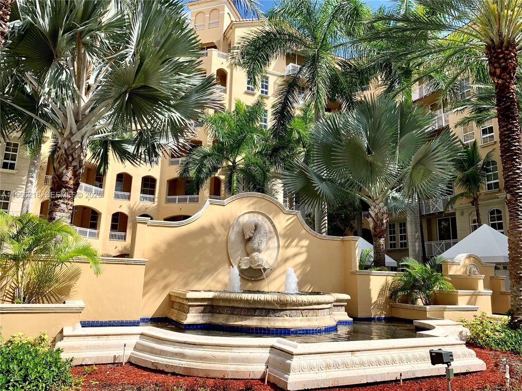 3001 NE 185th St 103, Aventura, FL 33180