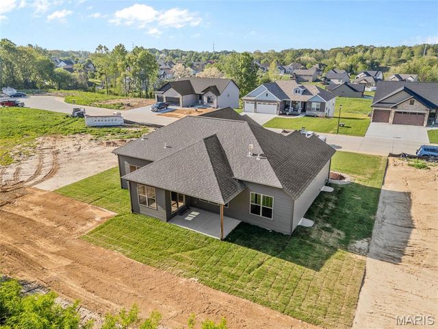 2947 Bluff Ridge Court, Maryville, IL 62062