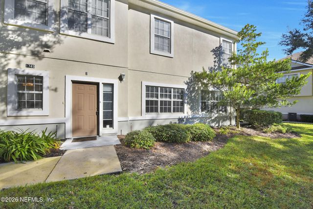 1745 FOREST LAKE Circle 2, Jacksonville, FL 32225