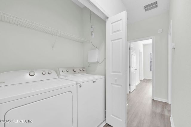 1745 FOREST LAKE Circle 2, Jacksonville, FL 32225