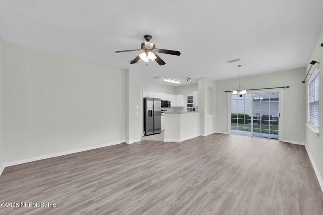 1745 FOREST LAKE Circle 2, Jacksonville, FL 32225