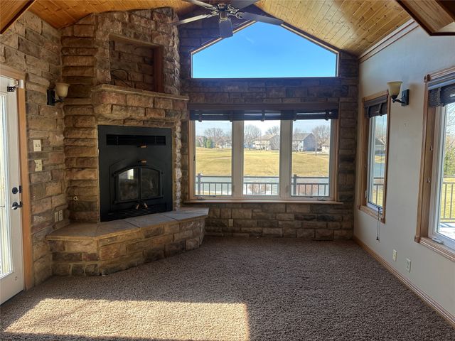 3310 NE Huntington Lane, Ankeny, IA 50021