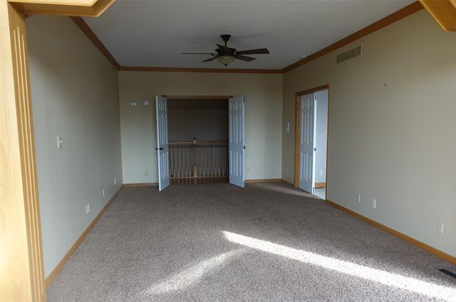 3310 NE HUNTINGTON Lane, Ankeny, IA 50021