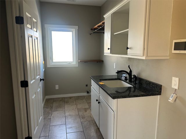 3310 NE Huntington Lane, Ankeny, IA 50021