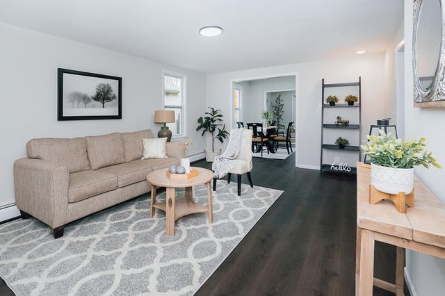 5131 S 36th Avenue S, Minneapolis, MN 55417