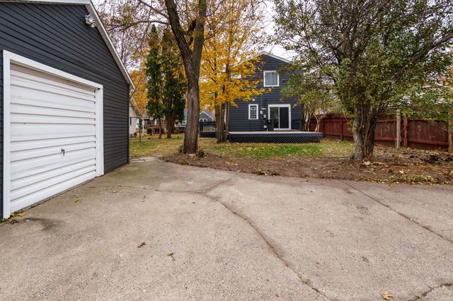 5131 S 36th Avenue S, Minneapolis, MN 55417