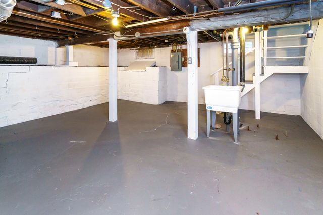 5131 S 36th Avenue S, Minneapolis, MN 55417