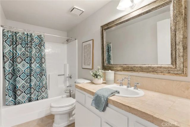 26541 Las Palmas 4, Laguna Hills, CA 92656