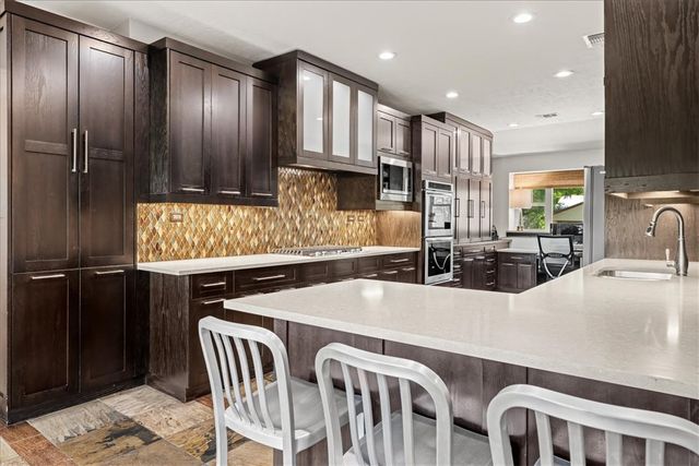 1502 Reimer, Brenham, TX 77833