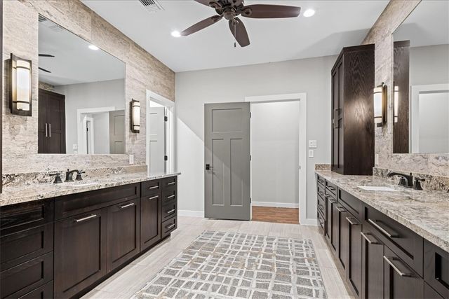 1502 Reimer, Brenham, TX 77833
