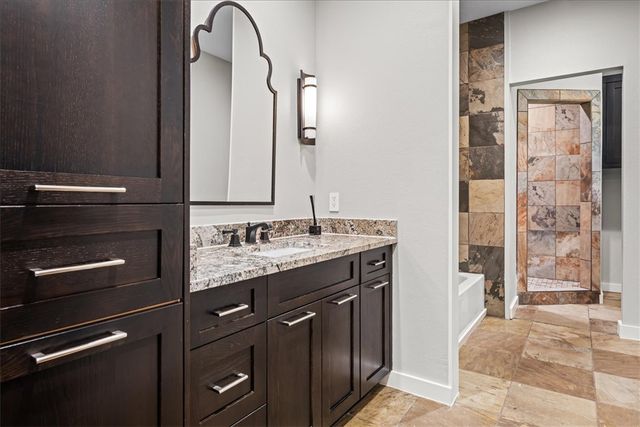 1502 Reimer, Brenham, TX 77833