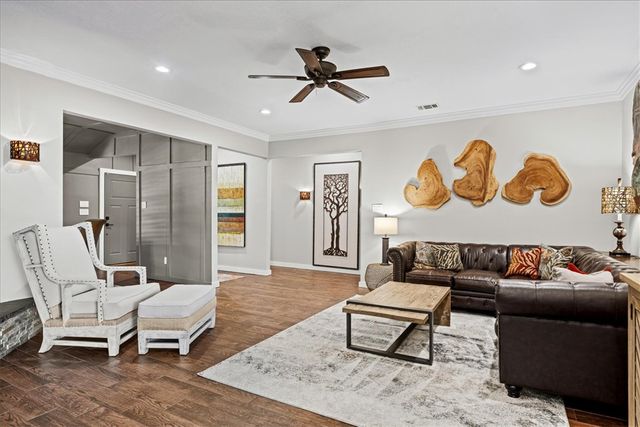 1502 Reimer, Brenham, TX 77833