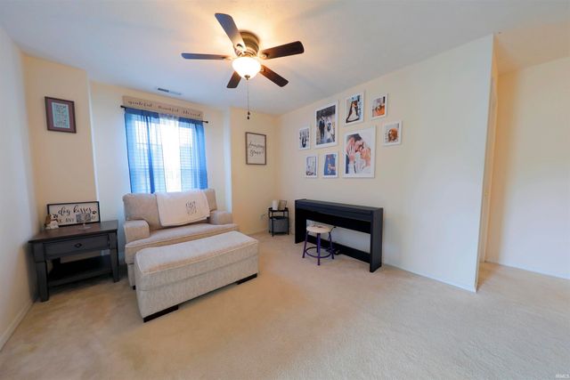 3212 Oaklyn Drive, Evansville, IN 47711