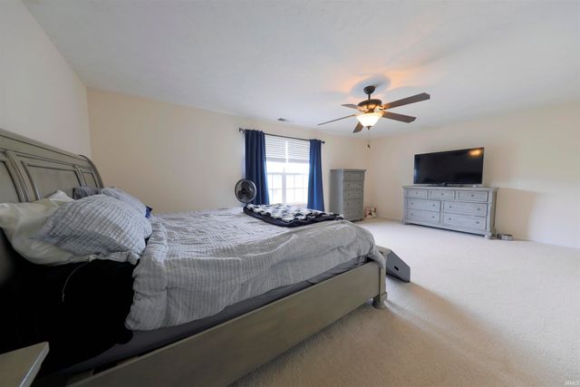 3212 Oaklyn Drive, Evansville, IN 47711