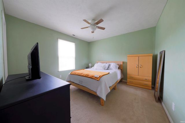 3212 Oaklyn Drive, Evansville, IN 47711