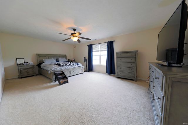 3212 Oaklyn Drive, Evansville, IN 47711