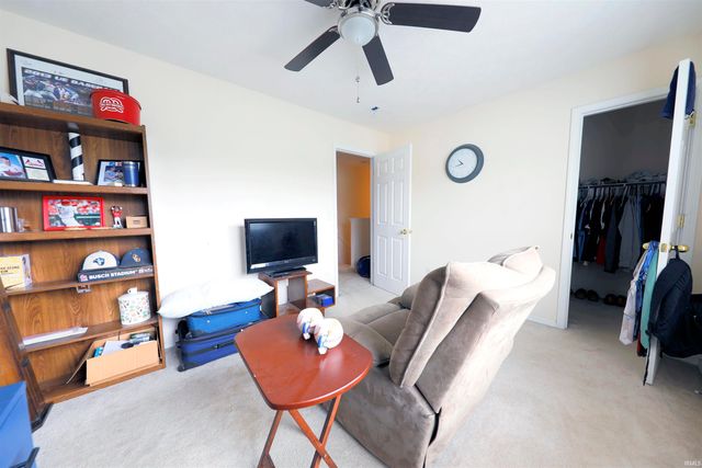 3212 Oaklyn Drive, Evansville, IN 47711