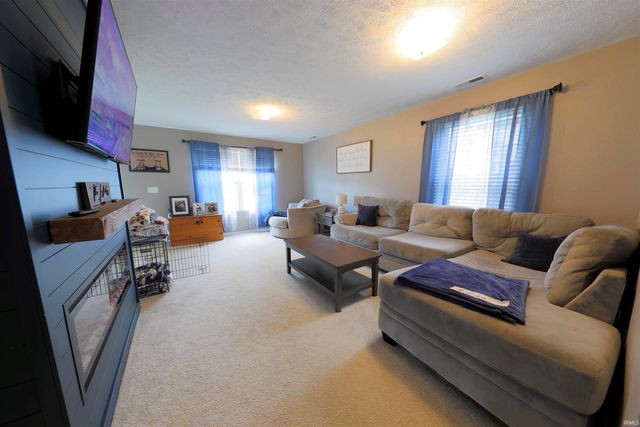 3212 Oaklyn Drive, Evansville, IN 47711
