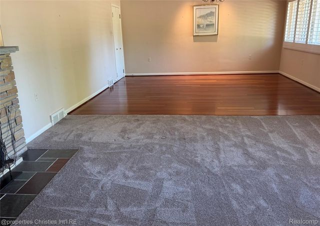 1640 Orchard Lane, Bloomfield Hills, MI 48301