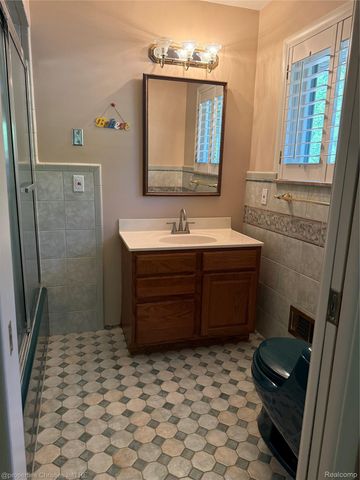 1640 Orchard Lane, Bloomfield Hills, MI 48301