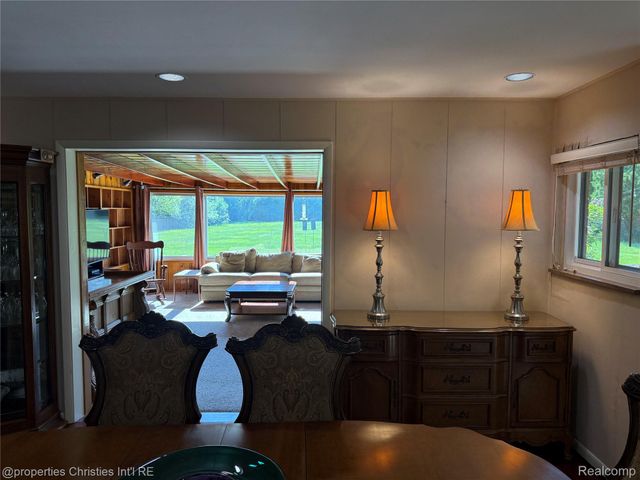 1640 Orchard Lane, Bloomfield Hills, MI 48301