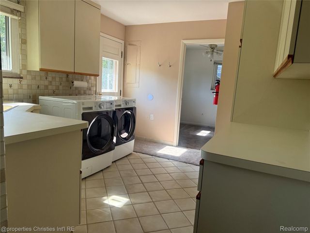 1640 Orchard Lane, Bloomfield Hills, MI 48301