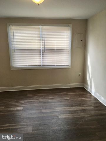 2004 LARKHALL RD, Dundalk, MD 21222