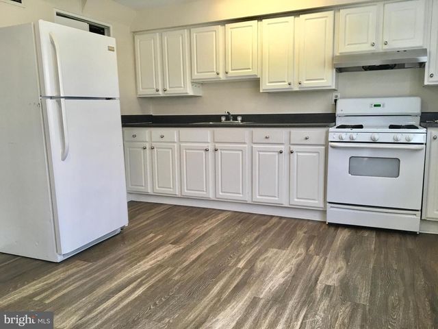 2004 LARKHALL RD, Dundalk, MD 21222