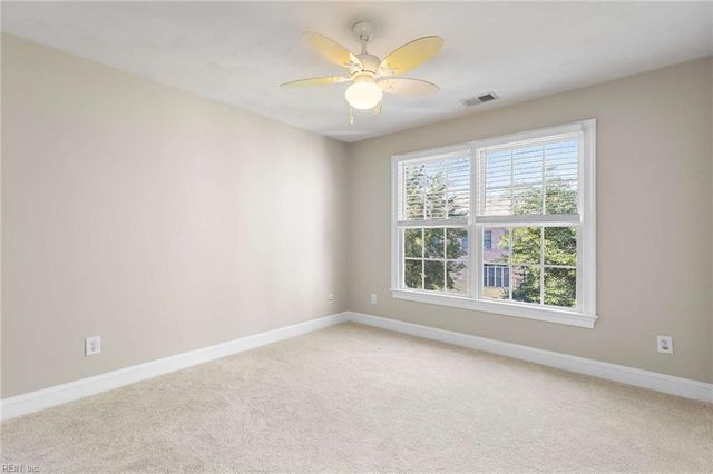 108 Patricks CT, Carrollton, VA 23314