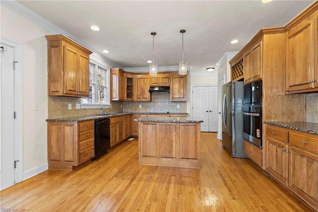 108 Patricks CT, Carrollton, VA 23314