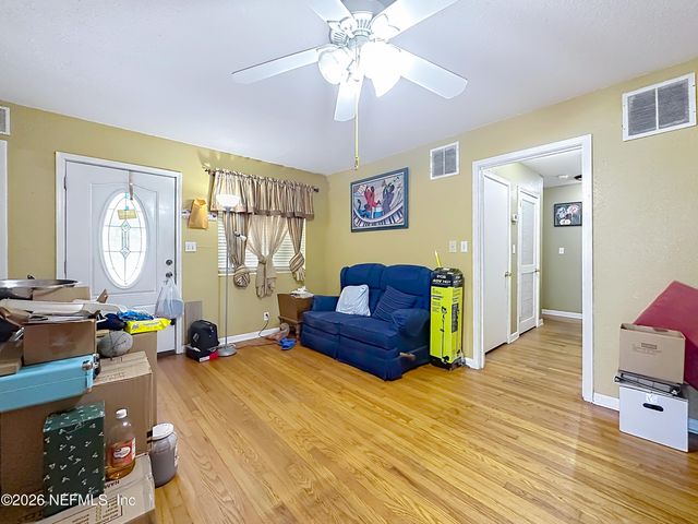 7410 PINEVILLE Drive, Jacksonville, FL 32244