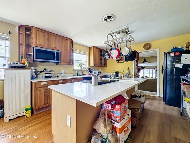7410 PINEVILLE Drive, Jacksonville, FL 32244