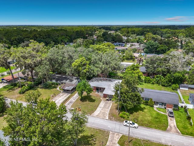 7410 PINEVILLE Drive, Jacksonville, FL 32244