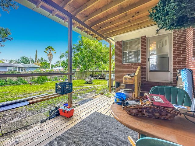7410 PINEVILLE Drive, Jacksonville, FL 32244