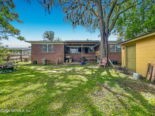 7410 PINEVILLE Drive, Jacksonville, FL 32244