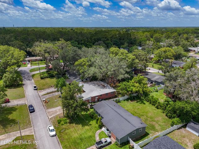 7410 PINEVILLE Drive, Jacksonville, FL 32244