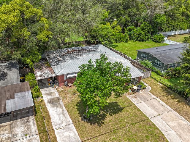7410 PINEVILLE Drive, Jacksonville, FL 32244