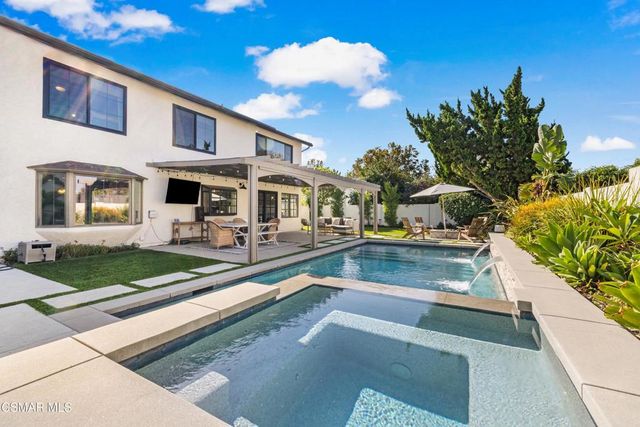 2709 Carlmont Place, Simi Valley, CA 93065