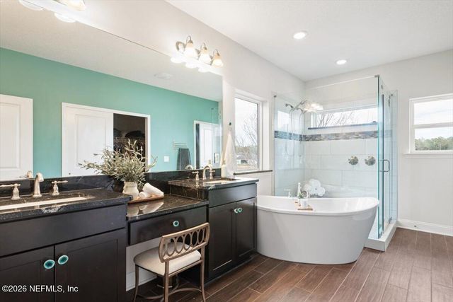 592 OUTLOOK Drive, Ponte Vedra, FL 32081