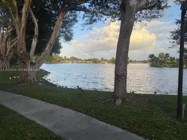 2091 NW 96th Ter 13L, Pembroke Pines, FL 33024