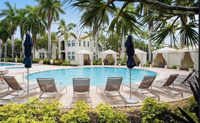 2950 NW 124th Way, Sunrise, FL 33323